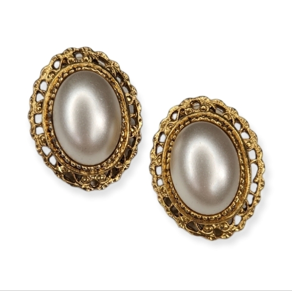 Classic Ornate Pearl Cabochon Earrings - Picture 3 of 4